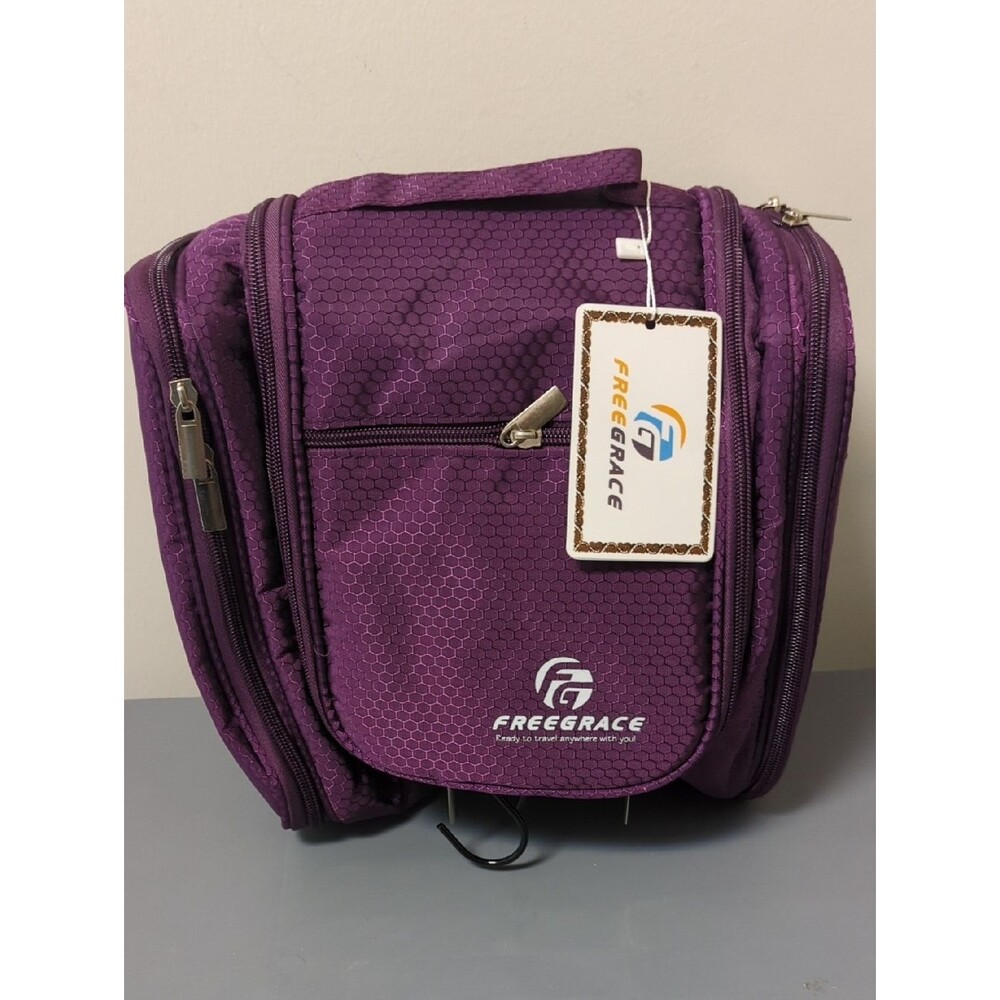 Man's Hanging Toiletry Bag